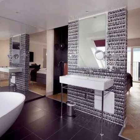 Hotell Oleana 4*
